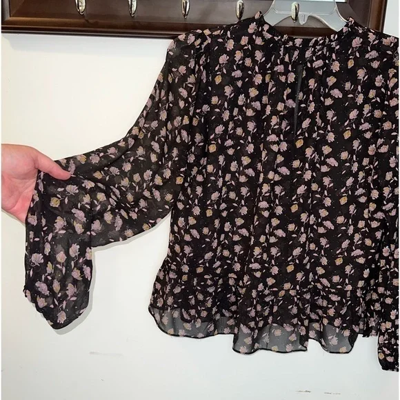 Aakaa Ladies Black and Purple Flower Blouse Size Medium - Picture 5 of 5